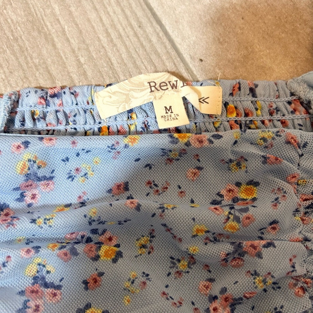 FLORAL BLOUSE TOP - Picture 2 of 6